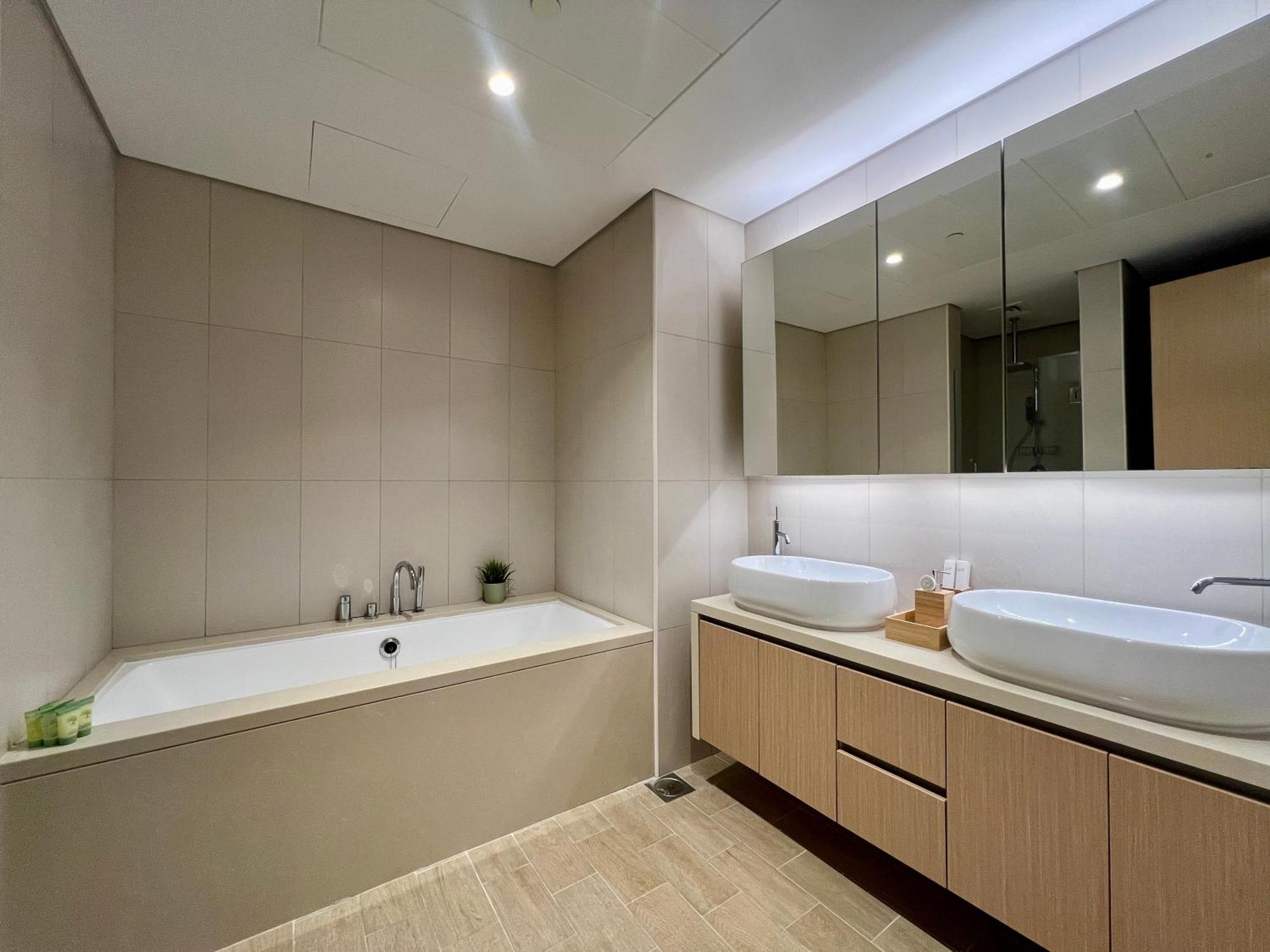 Stylish 1br In Mayan, Yas Island Abu Dhabi